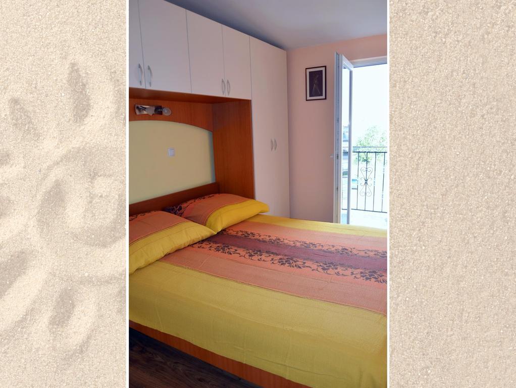 Apartman Julienne Каштела Экстерьер фото